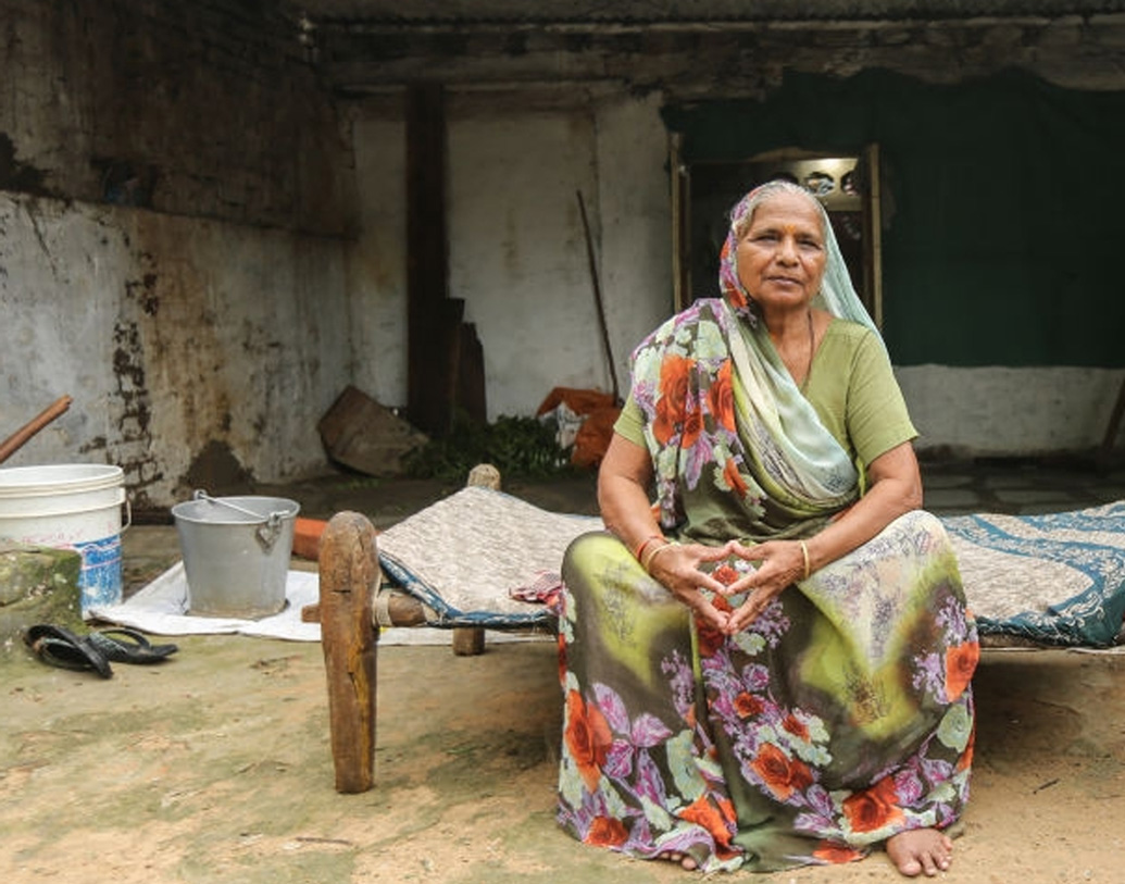 বৃদ্ধার এ রকম অদ্ভুত বাদুড় বা চামচিকেপ্রীতির কথা জেনে ২০১৫ সালে তাঁকে নিয়ে তথ্যচিত্র তৈরি করেছেন দিল্লির এক বাসিন্দা।