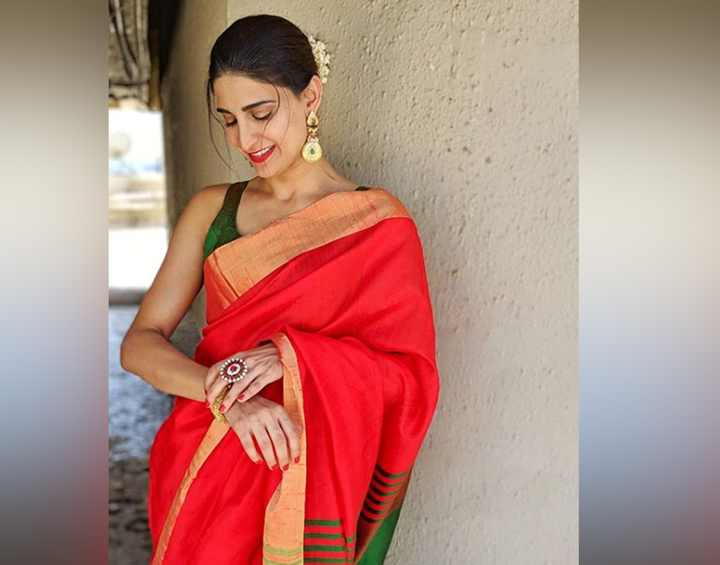 প্রথমে ‘লিপস্টিক আন্ডার মাই বুরখা’র লীলার চরিত্র তাঁকে জনপ্রিয় করে। ফটোগ্রাফার প্রেমিকের সঙ্গে যে মেয়েটি পালাতে চায়, বাড়ি থেকে ঠিক করা হবু স্বামীকে বিয়ে না করে। ছবিতে তাঁর অভিনয় সমালোচকদের কাছে প্রশংসা কুড়িয়েছিল।