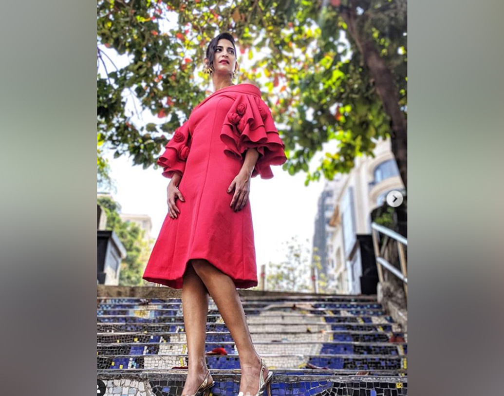 বেশ কয়েকটি শর্ট ফিল্ম, টিভি সিরিজ, বিজ্ঞাপনী ছবিতে কাজ, এভাবেই শুরু হয় বলিউডের জার্নি। আন্তর্জাতিক মানের পুরস্কারও পেয়েছেন সেই সময়ে।