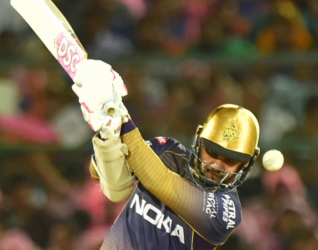 চোটের জন্য আগের ম্যাচে খেলতে পারেননি সুনীল নারাইন। যার ফল ভুগতে হয়েছে দলকে। রবিবারের ম্যাচে নারাইনকে খেলানোর চেষ্টা করবেই দল। তিনি থাকলে ঝোড়ো ইনিংসে ভাজ্জিদের ভয় পাওয়াতে পারবেন বলেই আশা নাইটদের।