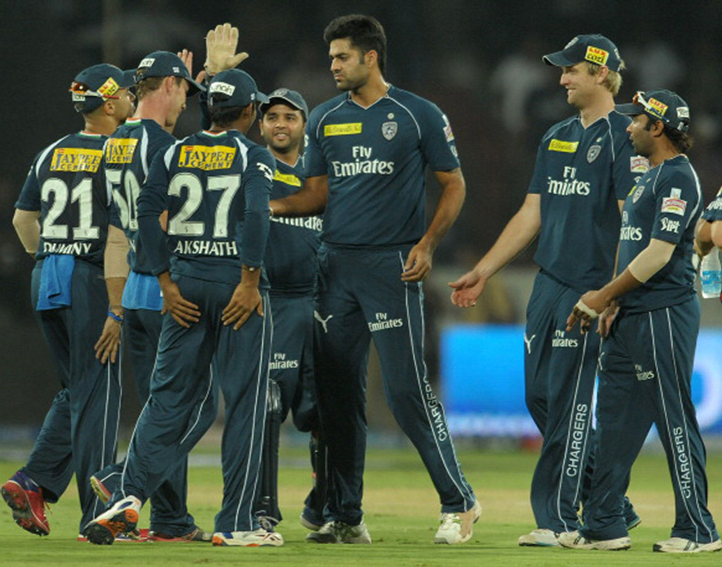 মাঝে বেশ কিছুদিন ফর্ম ভাল ছিল তাঁর। পরবর্তীতে রঞ্জিতে রানও করেছেন ভাল। উইকেটও পেয়েছেন। তবে ২০১৭ সালে গুজরাত লায়নস তাঁকে কিনলেও একটি ম্যাচে সুযোগ পান। একটি উইকেট নেন।