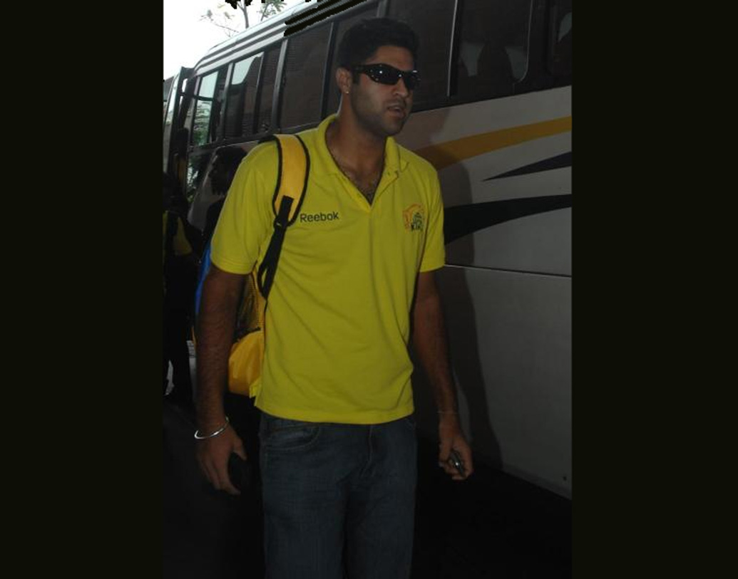 বাংলার বিরুদ্ধে পঞ্জাবের হয়ে মাস তিনেক আগে শেষ ম্যাচে দু’টি উইকেট পেয়েছেন। ৬৯ রান করেছেন ৬৭ বলে। তবে জাতীয় দলে ফেরার সম্ভাবনা প্রায় নেই, ধারাবাহিকতার অভাবের জন্যই।