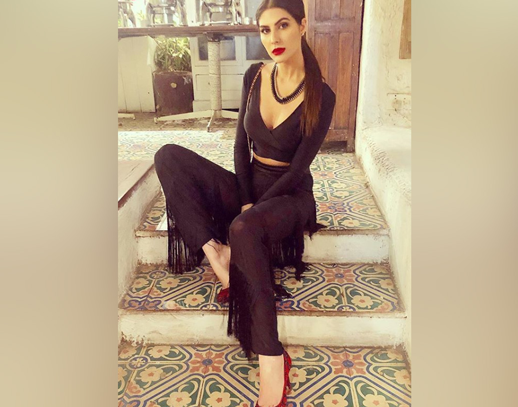 ১৫ বছর বয়সে মডেলিং শুরু করেছিলেন তিনি, স্কুলের পাশাপাশি ফ্যাশন নিয়েও চর্চা ছিল তাঁর।