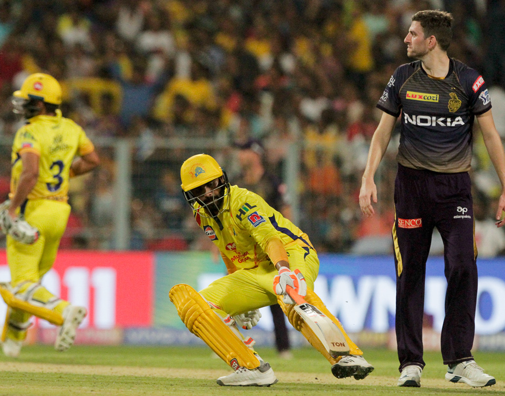 গোটা দলে ধারাবাহিকতার অভাব একটা বড় সমস্যা। শৃ্ঙ্খলার অভাবও রয়েছে খানিকটা। একটু অগোছালো মনে হয়েছে নাইটদের।