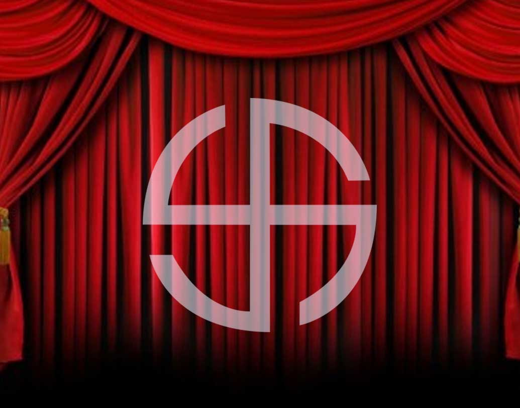 এই সেলেবদের প্রত্যেকেই কিন্তু বলিউডের নায়ক কিংবা নায়িকা। তা হলে কি ভারতীয় গণতন্ত্রের প্রতি আস্থা নেই তাঁদের? কেন ভোট দানে অক্ষম তাঁরা?