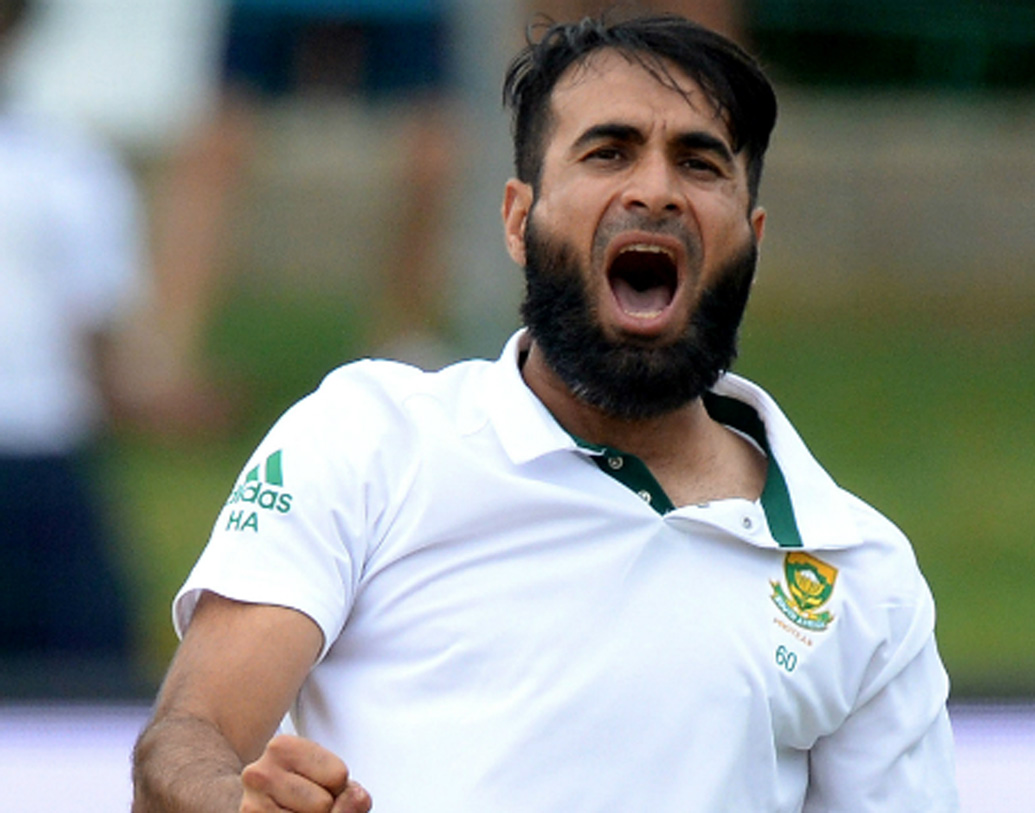 ২০১১ সালে দক্ষিণ আফ্রিকার হয়ে প্রথম আন্তর্জাতিক ক্রিকেটে একদিনের ম্যাচে খেলেন ইমরান। একই বছরের নভেম্বরে জায়গা করে নেন টেস্ট দলেও।