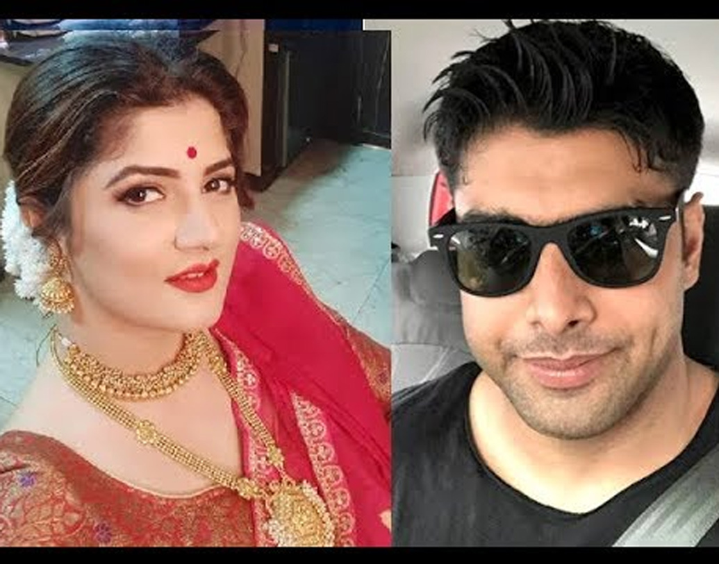 রোশন সামাজিক কাজকর্মের সঙ্গে যুক্ত, আর নায়িকা নিজেও স্বেচ্ছাসেবী সংগঠনে যুক্ত। তাই এ ক্ষেত্রেও দু’জনের মিল রয়েছে। সেখান থেকেই ঘনিষ্ঠতা আরও বেড়েছে। 