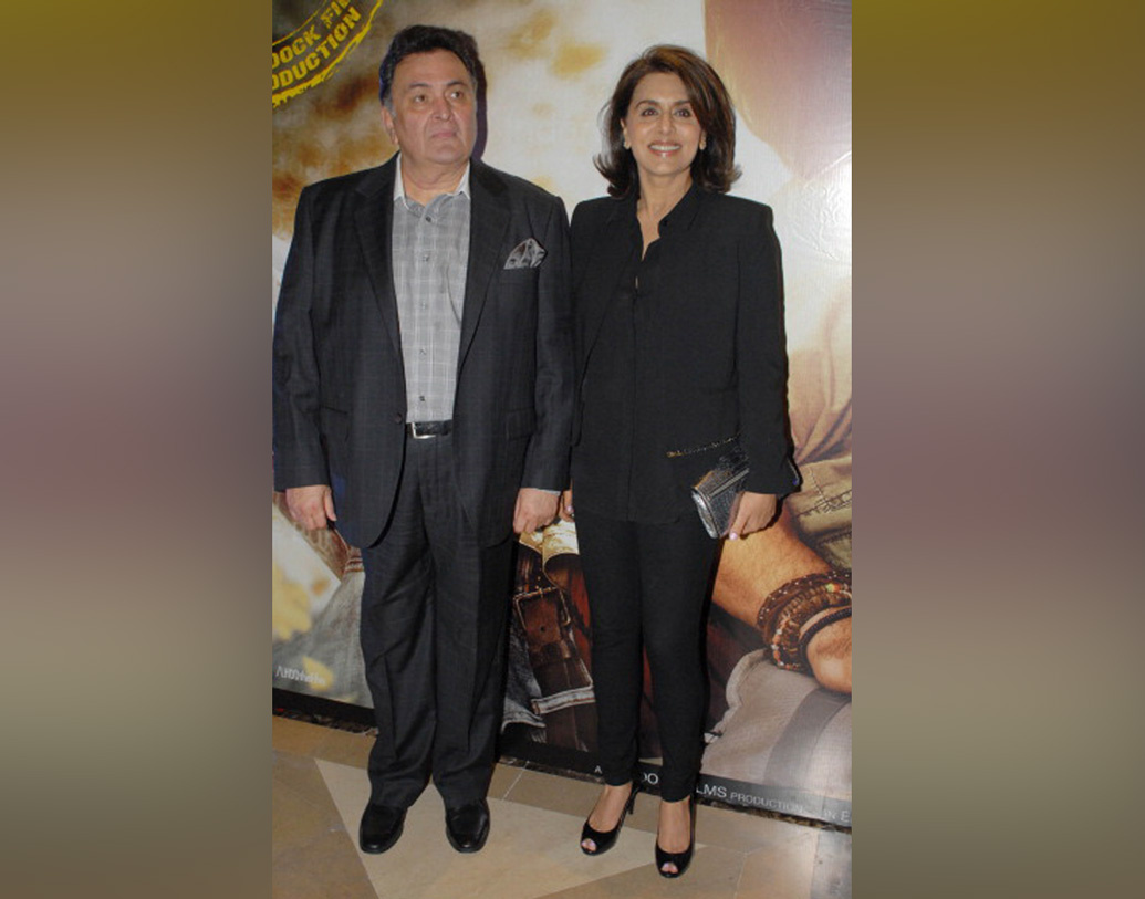 ৩০ বছর পর ‘লাভ আজ কাল’ ছবিতে এক সঙ্গে কাজ করলেন তাঁরা। ‘দো দুনি চার’ ছবিতেও এক সঙ্গে কাজ করলেন ঋষি-নীতু।