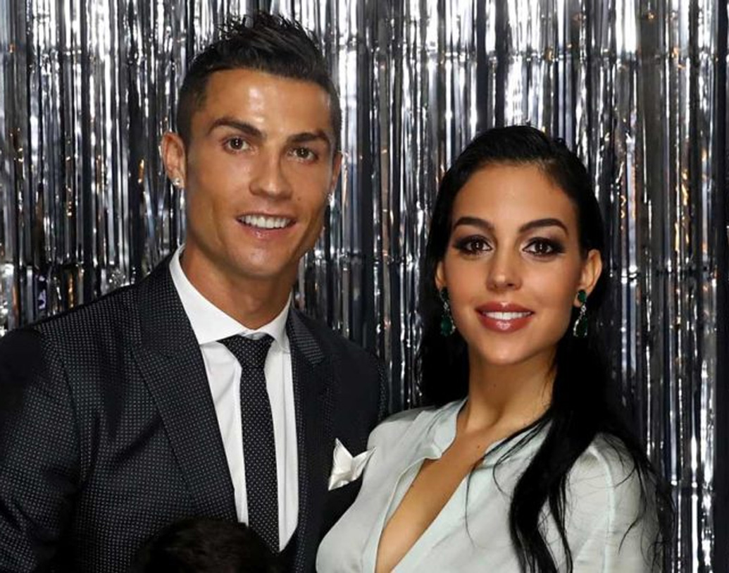 জর্জিনা নাকি প্রকৃত সুন্দরী, তাঁর চেয়েও বেশি সুন্দর তাঁর মন, এমনটাই বলেন রোনাল্ডো।