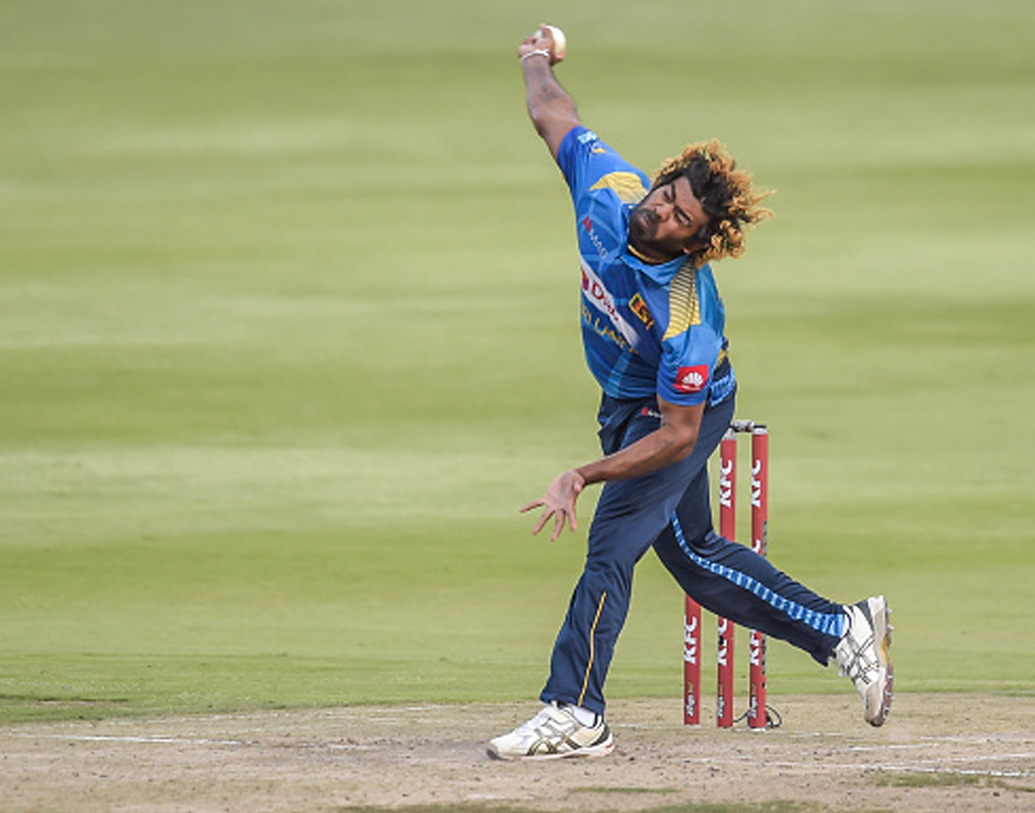 লাসিথ মালিঙ্গা, বোলার: মালিঙ্গার নেতৃত্বাধীন শ্রীলঙ্কা দক্ষিণ আফ্রিকার বিরুদ্ধে ওয়ানডে সিরিজে নাকানিচোবানি খায়। তাই নেতৃত্বের ব্যাটন পাননি। ক্ষুব্ধ তারকা অবসর নিতে পারেন বলে শোনা যাচ্ছে। ২১৮টি একদিনের ম্যাচে ৩২২টি উইকেট পাওয়া অভিজ্ঞ পেসার দলে না থাকলে বিরাট ধাক্কা খাবে শ্রীলঙ্কা।