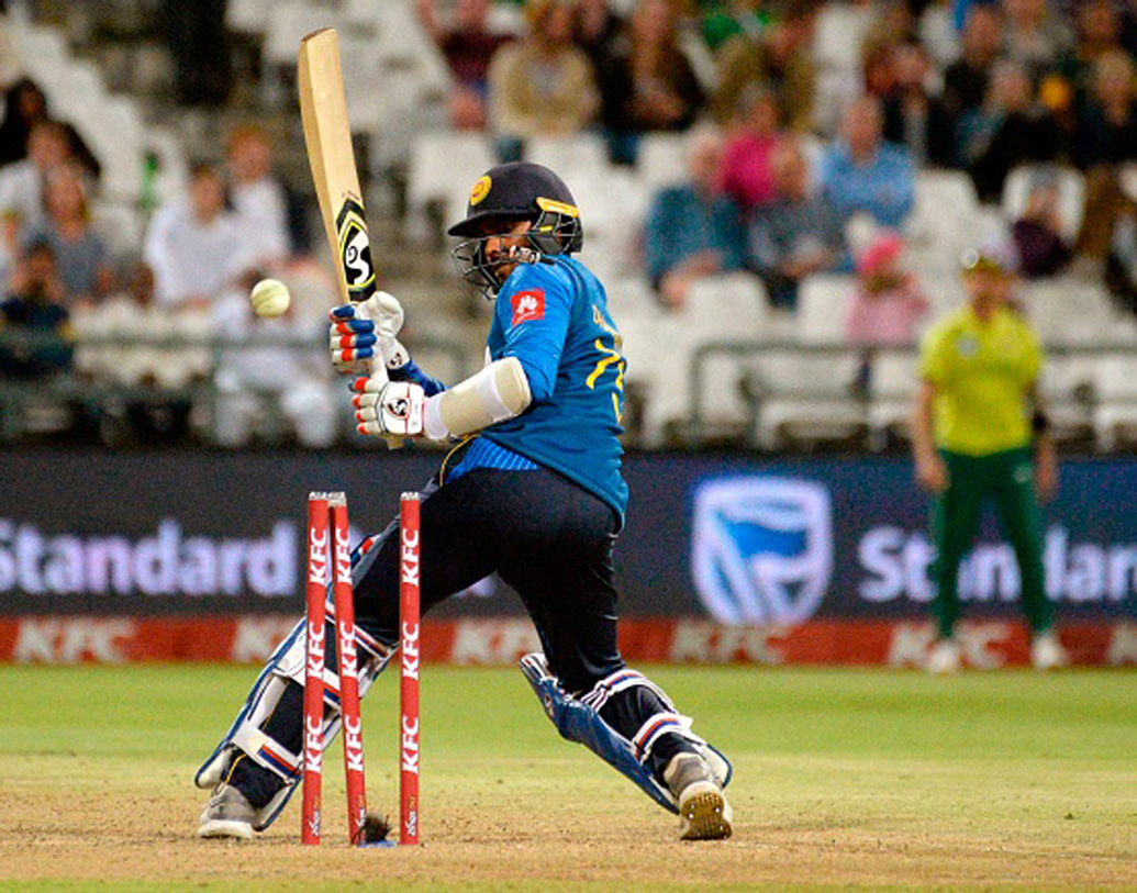 ধনঞ্জয় ডি’সিলভা, অলরাউন্ডার: ৮৮টি ম্যাচে ২২৮৩ রান করেছেন তিনি। পেয়েছেন ১৫টি উইকেটও।