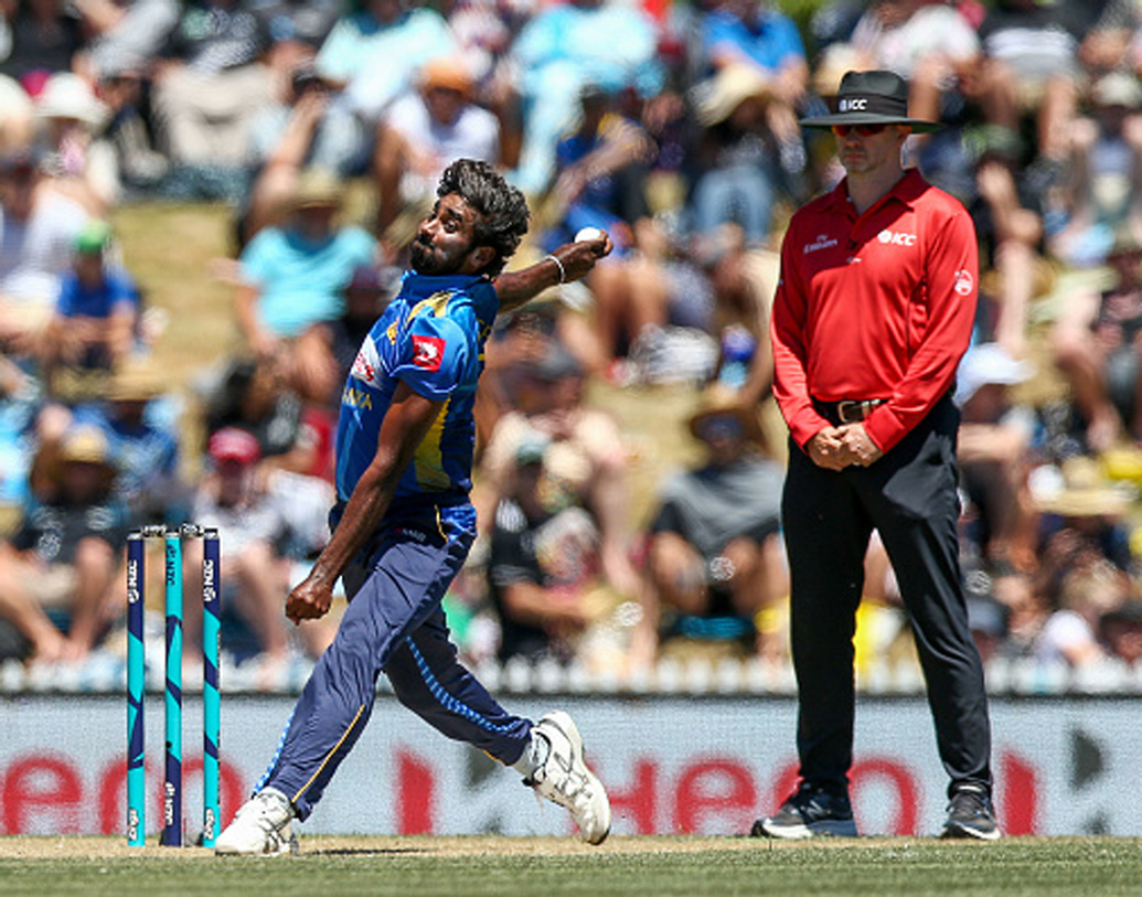 নুয়ান প্রদীপ, বোলার: আন্তর্জাতিক স্তরে ৩৪টি একদিনের ম্যাচে ৩৮টি উইকেট পেয়েছেন তিনি। গত ৭ বছর দলের থাকলেও নিয়মিত হতে পারেননি কোনও দিনই।