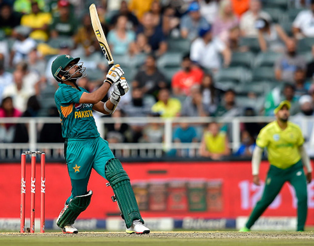 বাবর আজম, ব্যাটসম্যান: ৫৯টি ওডিআই খেলে ২৪৬২ রান করেছেন তিনি। পাক ওপেনারদের মধ্যে তিনিই সবার আগে থাকবেন। তাঁর ঝোড়ো ইনিংসে ভর করে অনেকবার ম্যাচ জিতেছে পাকিস্তান।