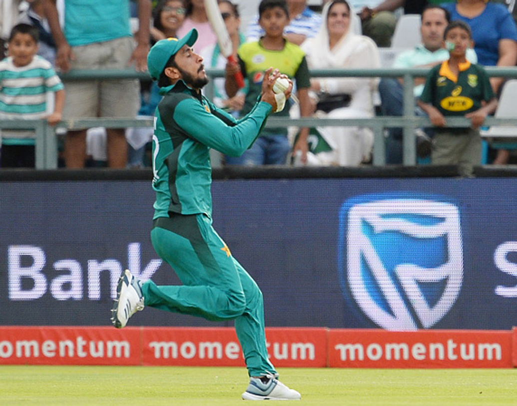 হাসান আলি, ফাস্ট বোলার: ৪৪টি একদিনের ম্যাচে ৭৭টি উইকেট পেয়েছেন তিনি। প্রথম একাদশে হাসান থাকবেন বলেই মনে করা হচ্ছে।