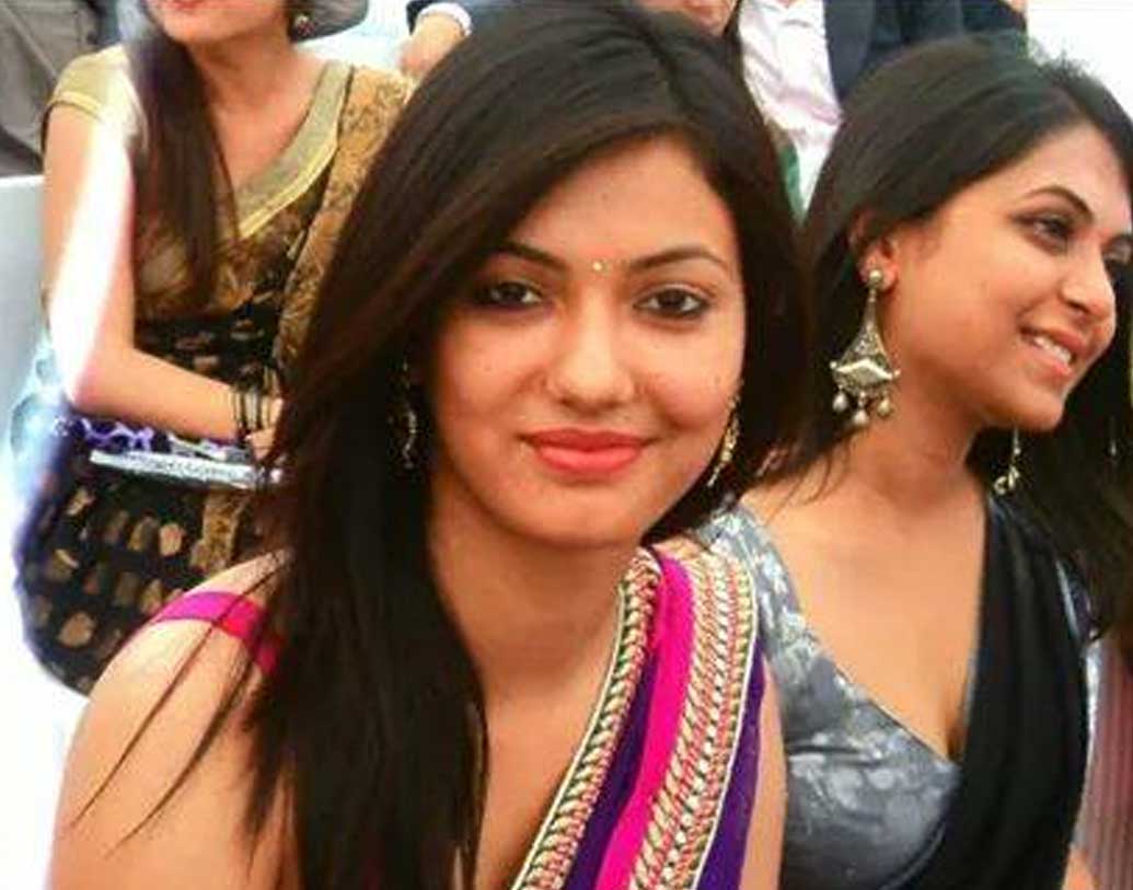 দিশার দিদির নাম খুশবু পাটানি। তিনি ভারতীয় সেনার উচ্চপদস্থ অফিসার। তিনি লেফটেন্যান্ট পদে কর্মরত। বর্তমানে তাঁর বয়স ২৮ বছর।