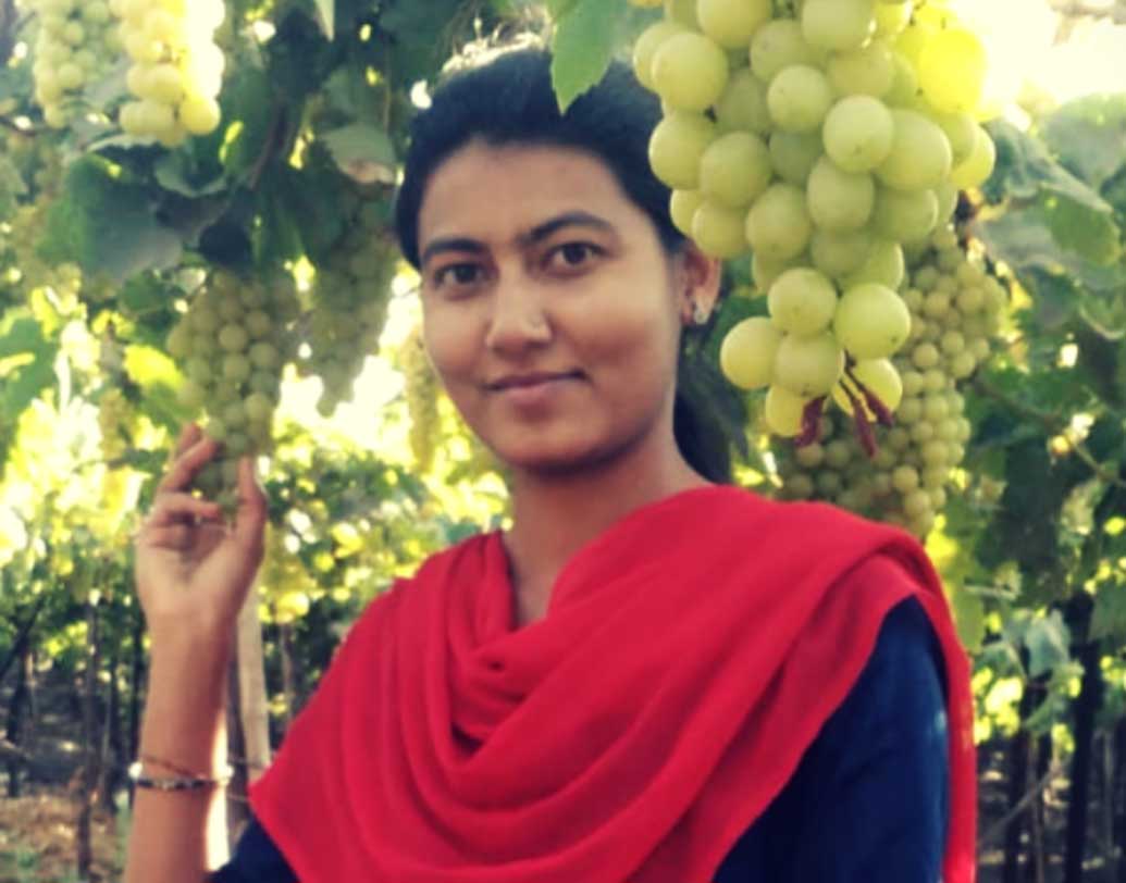 Daughter quits her job to fulfil father's dream in farming in Nasik dgtl