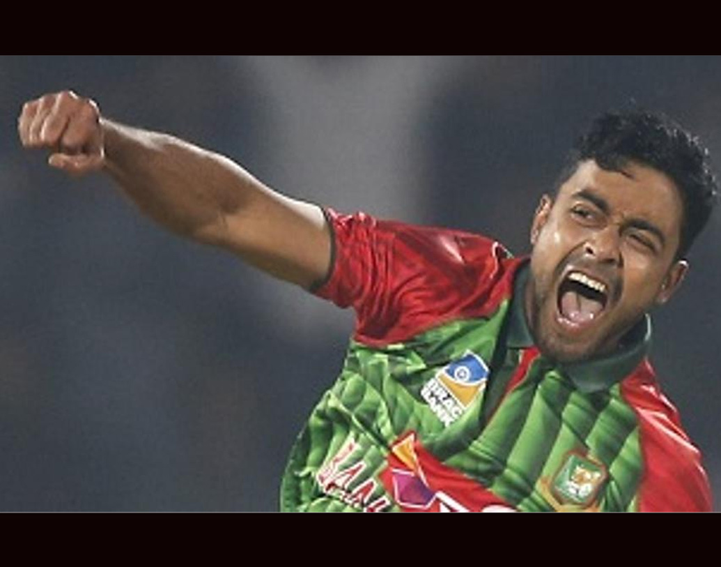 আবু জায়েদ চৌধুরী, বোলার: বেশ বড়সড় চমক দিয়ে বিশ্বকাপে জায়গা করে নিয়েছেন শ্রীহট্টের এই পেসার। নিউজিল্যান্ডে দারুণ বোলিং করেছিলেন, তাই মিলল সুযোগ। বিশ্বকাপ দিয়েই আন্তর্জাতিক স্তরে ওয়ান ডেতে অভিষেক হতে চলেছে তাঁর।