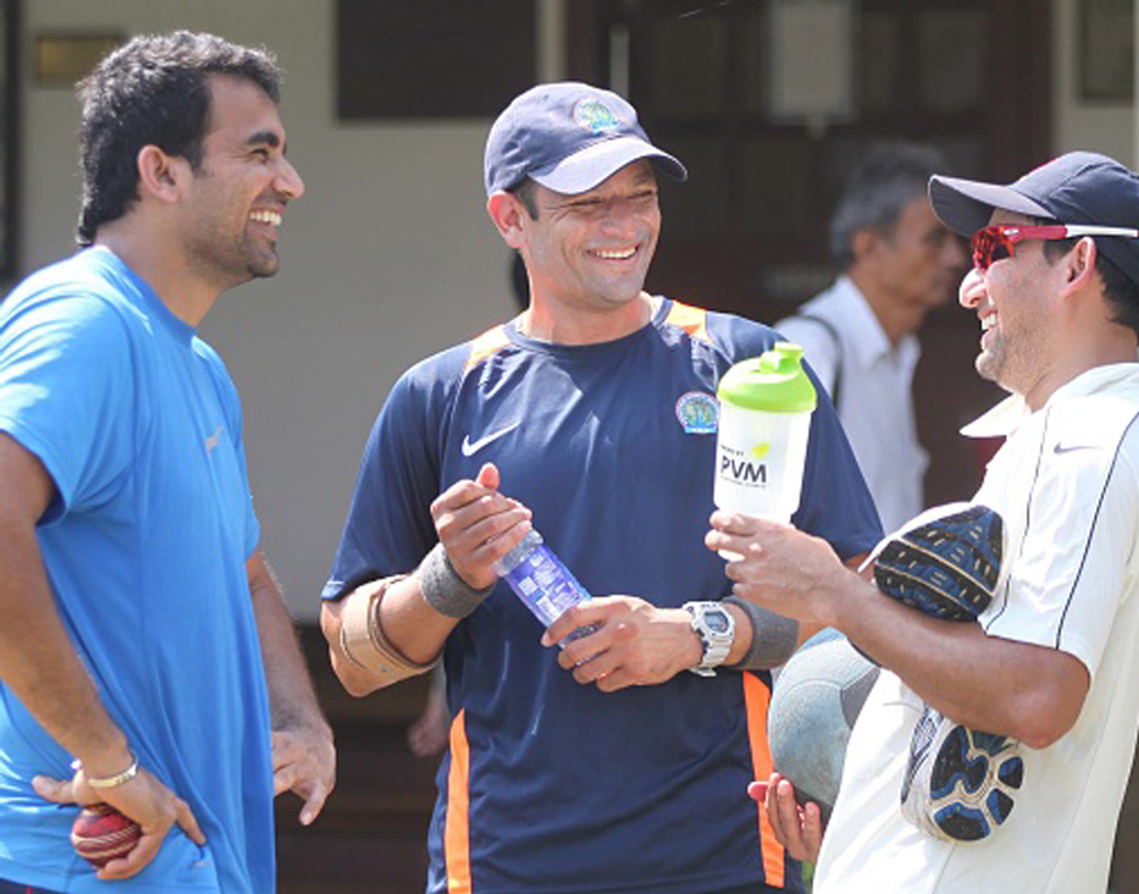 বিসিসিআইয়ের হয়ে পূর্বাঞ্চলে সফল শিবির করেছিলেন তিনি। এ ছাড়াও আইপিএলের নবম সেশনে রাইজিং পুণে সুপারজায়ান্টসকে প্রশিক্ষণও দিয়েছেন তিনি। 