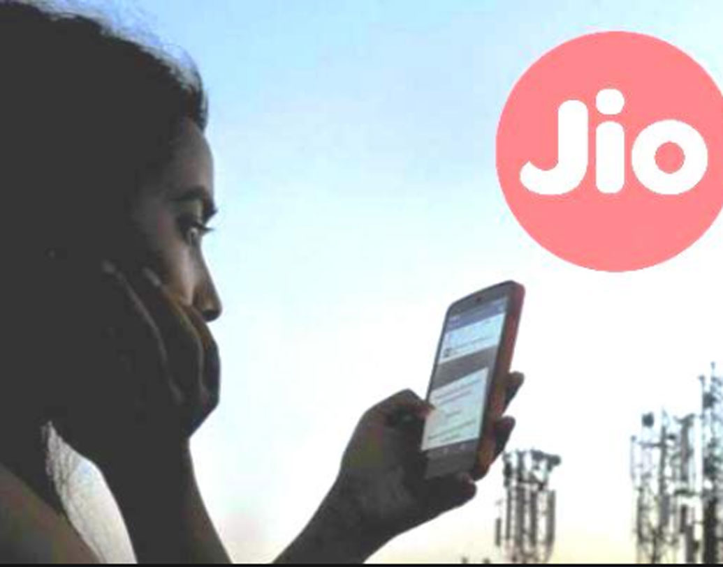 অন্যদিকে ট্রাইয়ের তথ্যে পরিষ্কার, গত এক মাসে বাড়ার বদলে এয়ারটেলের ডাউনলোড স্পিড কমেছে। ফেব্রুয়ারিতে যেখানে ৯.৪ এমবিপিএস ডাউলোড স্পিড ছিল ভারতী এয়ারটেলের, মার্চে সেটাই কমে দাঁড়িয়েছে ৯.৩ এমবিপিএসে।