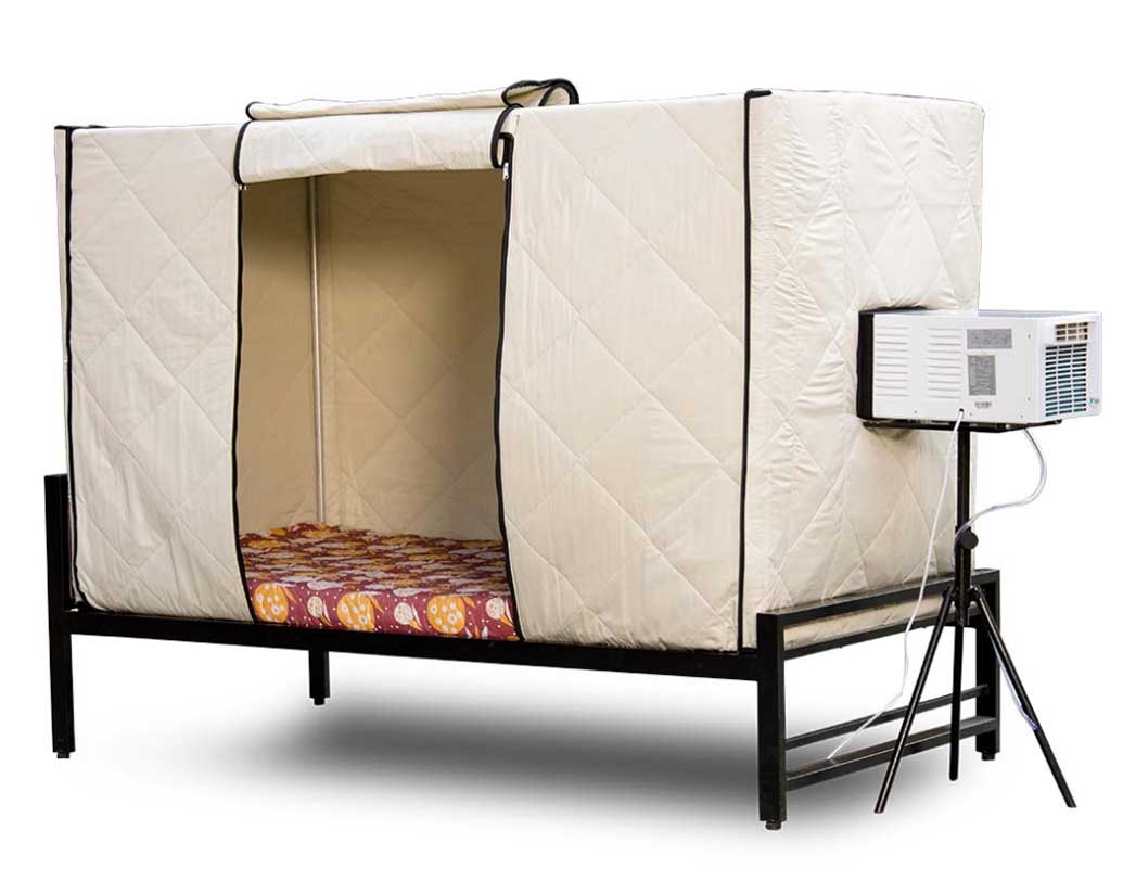 একটি বেসরকারি সংস্থা এই এসি তৈরি করার দাবি জানিয়েছে। তৈরি করেছেন রবি পটেল নামে এক ব্যক্তি।