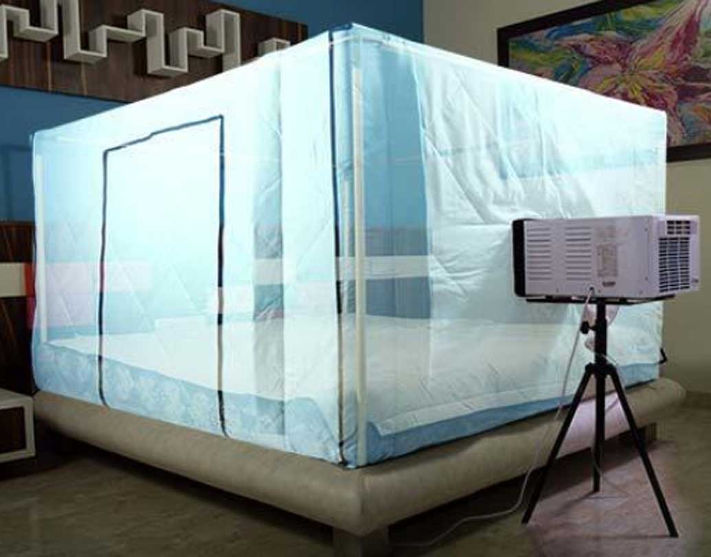 দেড় টন এসির চেয়ে ওজনেও অনেক হালকা এবং ছোট এই এসি উচ্চতায় ৮ ইঞ্চির চেয়ে ছোট, দৈর্ঘ্যে ১১ ইঞ্চি এবং প্রস্থে ১৮ ইঞ্চি। আর ওজন? ওজন মাত্র ১৩ কিলোগ্রাম।