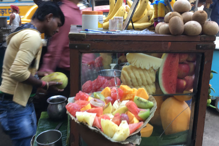 Sliced fruits sold from open air shop may cause various diseases dgtl