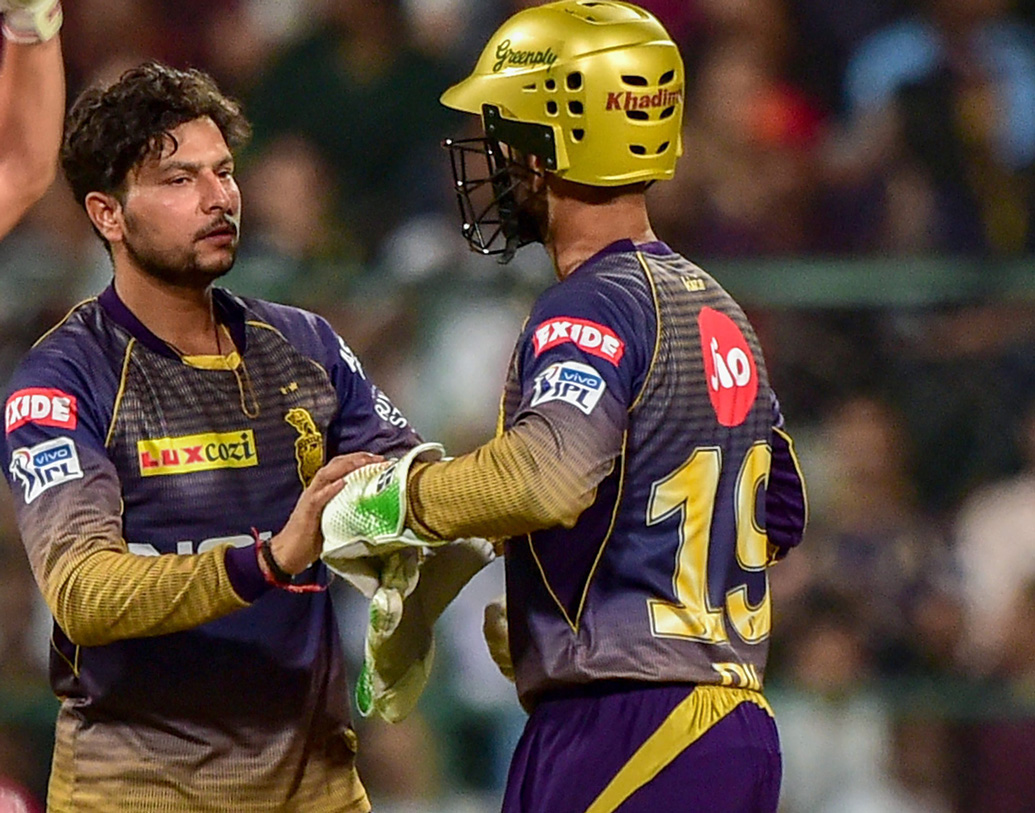 কিছুটা হলেও ছন্দপতন মনে হচ্ছে। সন্দেহ নেই দলের এক নম্বর বোলার। কুলদীপ যাদবকে শীঘ্রই ফর্মে ফিরতে হবে।