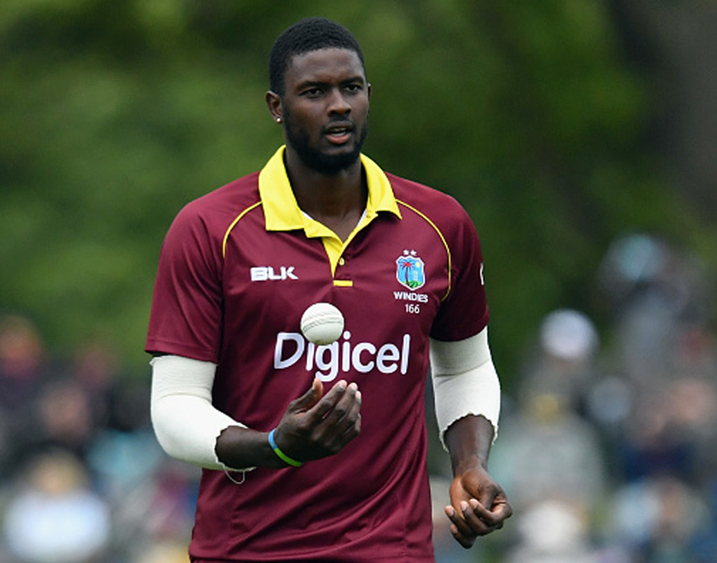 জেসন হোল্ডার: অধিনায়ক হোল্ডার খেলেছেন ৯০টি একদিনের ম্যাচ। ব্যাটিং গড় ২৬-এর সামান্য কিছু বেশি। দখল করেছেন ১১৯টি উইকেট। বিশ্বকাপে দলকে নেতৃত্ব দেবেন তিনিই।