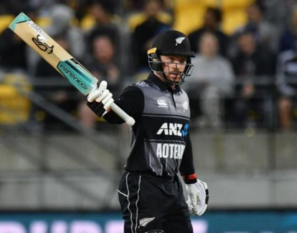 টিম সেইফার্ট: নিউজিল্যান্ডের উইকেটরক্ষক-ব্যাটসম্যানটিকে মূলত মিডল অর্ডার ব্যাটসম্যান হিসেবে দলে নেওয়া যেতে পারে। দেশের হয়ে মাত্র তিনটি একদিনের ম্যাচ খেললেও, বিভিন্ন টি ২০ লিগে চমকপ্রদ পারফর্ম্যান্স রয়েছে তাঁরা।