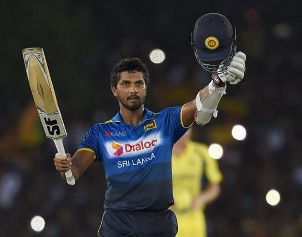 দীনেশ চান্দিমল: শ্রীলঙ্কার অন্যতম অভিজ্ঞ ক্রিকেটার। ১৪৬টি একদিনের ম্যাচ খেলা চান্দিমলের ব্যাটিং গড় ৩২-এর বেশি। মিডল অর্ডারের অন্যতম ভরসা হতে পারতেন। যদিও এ বার বিশ্বকাপে শ্রীলঙ্কা দলে সুযোগ পাননি ডানহাতি ব্যাটসম্যানটি।