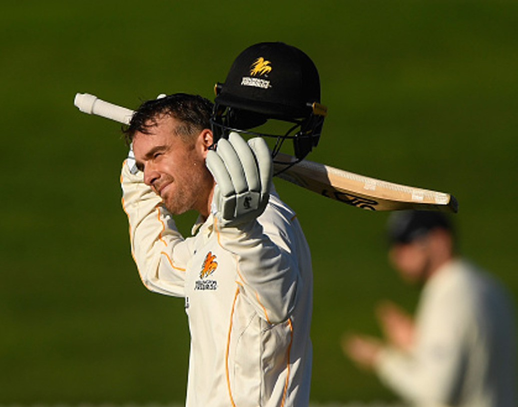 টম ব্লুনডেন: নিউজিল্যান্ডের হয়ে একটিও একদিনের ম্যাচ খেলেননি এই উইকেটরক্ষক ব্যাটসম্যানটি। এমন একজন আনকোরাকে বিশ্বকাপের মতো গুরুত্বপূর্ণ টুর্নামেন্টে নেওয়া কতটা যুক্তিসঙ্গত তা নিয়ে প্রশ্ন রয়েছে অনেকেরই।