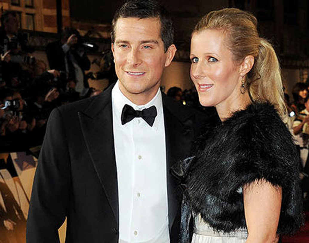 বেয়ারের সঙ্গে আলাপ হল যখন, দু’জনেই তখন স্কটল্যান্ডে ছিলেন কাজের সূত্রে। ক’দিন পরই বেয়ার চলে গেলেন মাউন্ট এভারেস্ট জয় করতে।