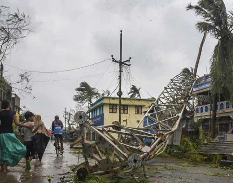 ঘূর্ণিঝড়ের ৫টি ভাগ রয়েছে। ঘূর্ণিঝড়ের গতিবেগ যদি ঘণ্টায় ৬২ কিলোমিটার হয় তাকে ‘ট্রপিক্যাল সাইক্লোন’ বলে। ৮৯-১১৭ কিলোমিটার গতিবেগের ঝড়কে ‘সিভিয়ার সাইক্লোনিক স্টর্ম’।