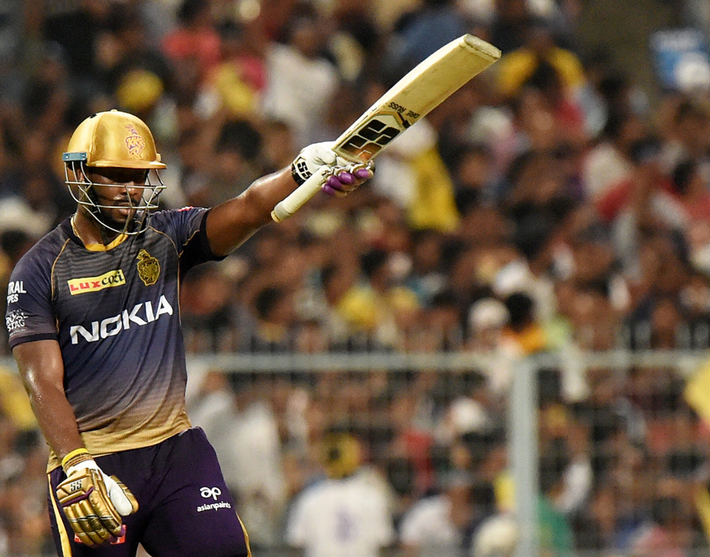 হারের ডাবল হ্যাটট্রিকের পরে অবশেষে জয়। ১২ ম্যাচে ১০ পয়েন্ট পেয়ে নাইটরা এখন পাঁচ নম্বরে। এর মূল কাণ্ডারী সেই আন্দ্রে রাসেল। ৪০ বলে অপরাজিত ৮০ রান করলেন তিনি। এর মধ্যে রয়েছে ছ’টি চার, আটটি ছয়।