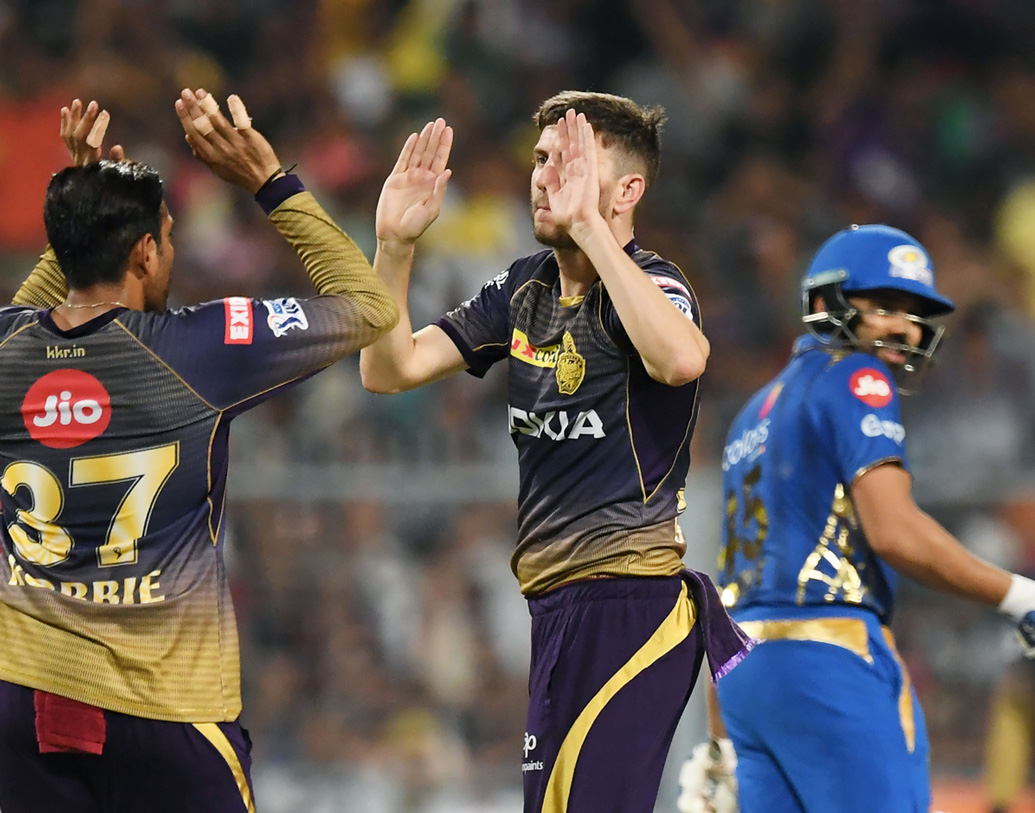 ৩.৩ ওভারে রোহিত শর্মা আউট হওয়ার পরে হয়তো সব আশাই শেষ হয়ে গিয়েছিল মুম্বই শিবিরের। 