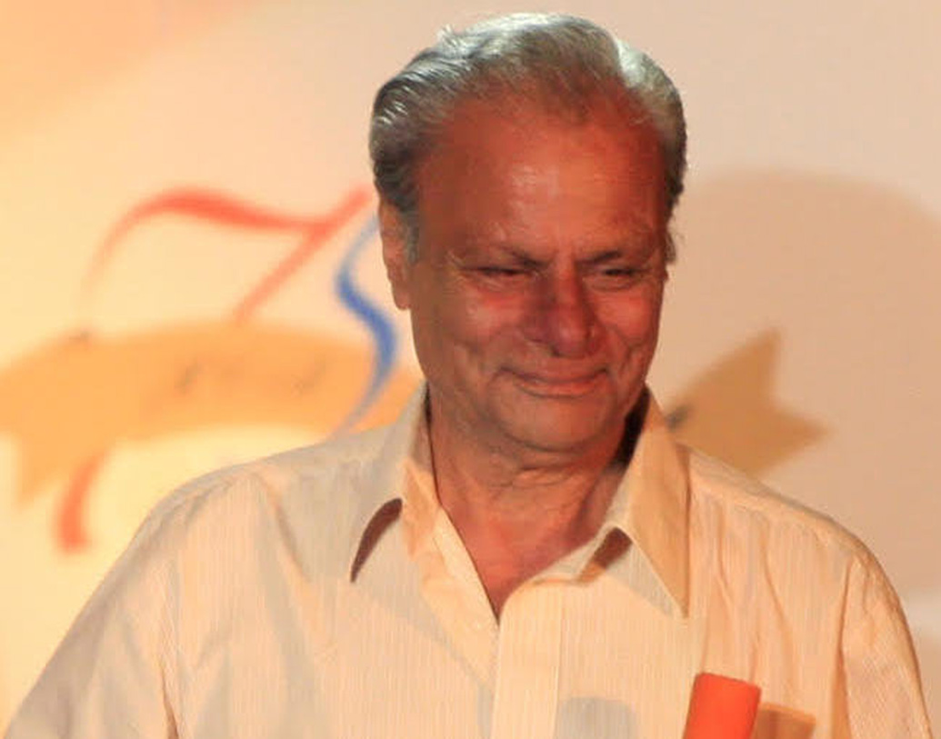 জাতীয় দলের হয়ে টেস্ট খেলেছেন হেমন্ত। ক্লাইভ লয়েডের ওয়েস্ট ইন্ডিজের বিরুদ্ধে ১৯৭৪-১৯৭৫ সালে খেলেছেন তিনি। প্রথম ইনিংসে ৬৫ রানও করেন।