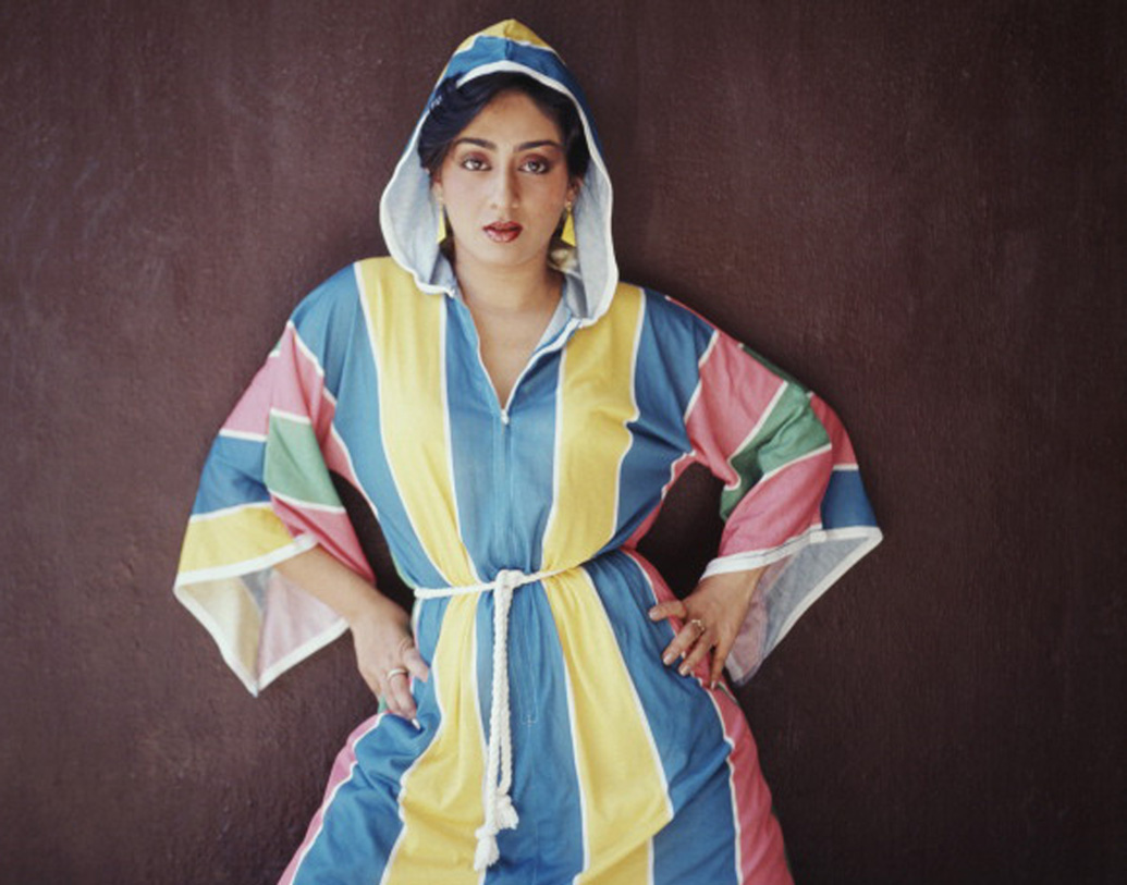 অভিনেত্রী হিসাবে তিনি প্রত্যেকের বেশ পছন্দের ছিলেন, সেই সময় বর্ণময় ছিল তাঁর জীবনও। বিভিন্ন ম্যাগাজিনজুড়ে থাকত শুধুই তাঁর নাম।