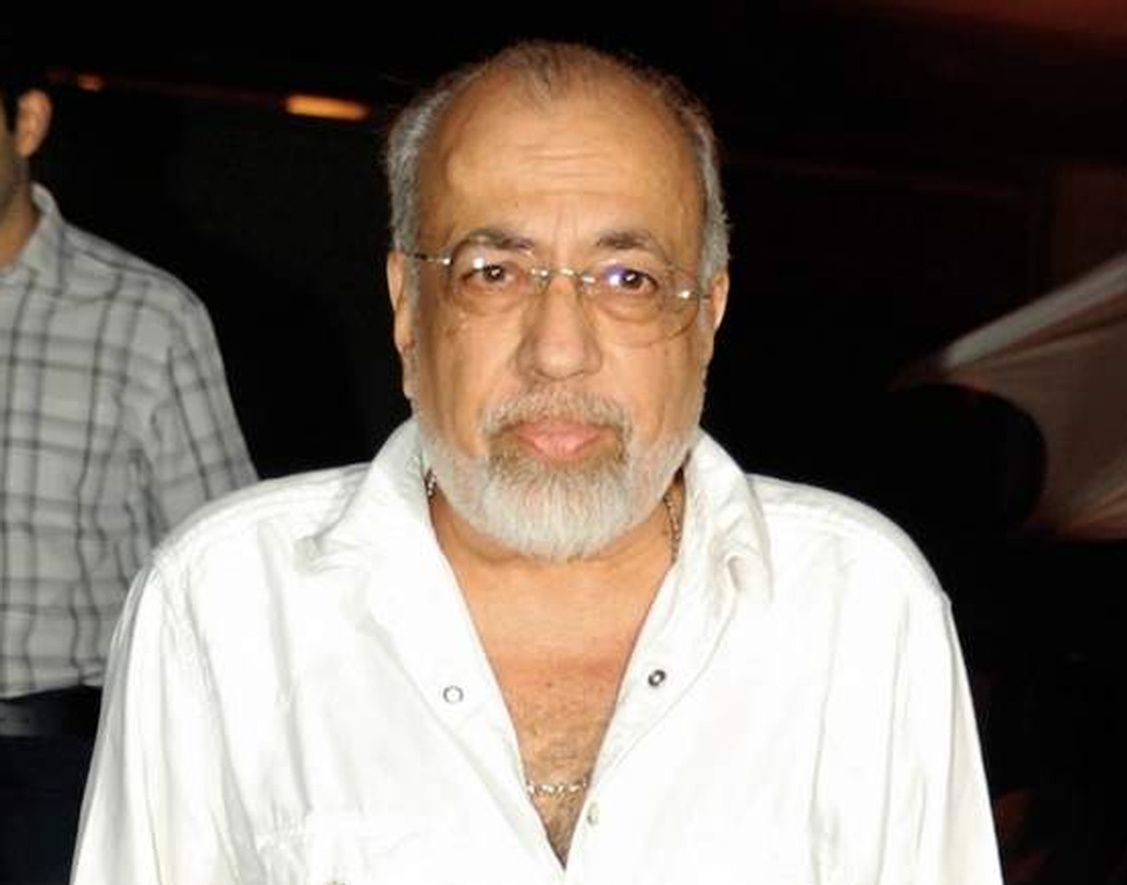 প্রায় ১২ বছর বয়সের তফাত ছিল দু’জনের। জেপি ভালবাসতেন কাজ করতে, পার্টি করতেও যেতেন না। ঘরে বসে বই পড়া আর কাজ করাই ছিল জেপির ধ্যানজ্ঞান। অন্য দিকে বিন্দিয়া ছিলেন খুব রোম্যান্টিক। অভিনেত্রী বলেন, সময়ের সঙ্গে সঙ্গে তিনিও পরিবারকে বুঝতে চেয়েছিলেন।