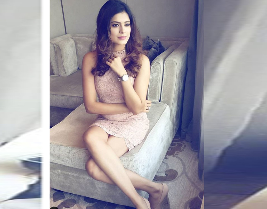 ‘জংলি’ ছবি দিয়ে এই প্রতিভাময়ী নায়িকার ডেবিউ হল বলিউডে। হাতির সঙ্গে মানুষের সম্পর্ক, বন্যপ্রাণ, পরিবেশ রক্ষা, চোরাশিকারিদের হানা এই সংক্রান্ত গল্প নিয়ে এগিয়েছে ছবিটি। ছবিতে প্রশংসা পেয়েছে আশার স্বতঃস্ফূর্ত অভিনয়।