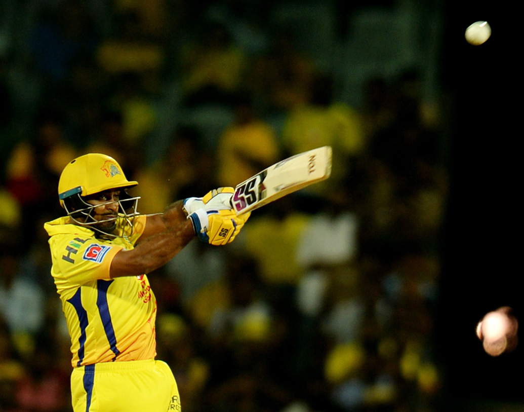 অম্বাতী রায়ুডু: রায়ুডুর নামার কথা ওয়াটসনের সঙ্গে। শেষ ম্যাচে কিছুই করতে পারেননি। ক্রমাগত খারাপ পারফরম্যান্স বিশ্বকাপের দল থেকে ছিটকে দিতে পারে।