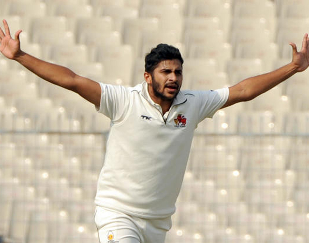 শার্দূল ঠাকুর: নয় নম্বরে নামতে পারেন শার্দূল ঠাকুর। চাহারের সঙ্গে নতুন বলে শুরু করার কথা তাঁরই।