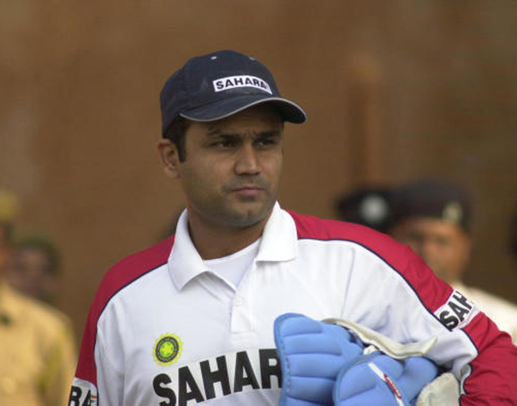 বীরেন্দ্র সহবাগ: প্রথমে ব্যাট করতে নামেন বীরু। কিন্তু ফাইনালে শূন্য রানে আউট হন তিনি। এই মুহূর্তে ক্রিকেট বিশেষজ্ঞের কাজ করছেন বীরু। সহবাগের ক্রিকেট স্কুলও রয়েছে নজফগড়ে। বিজেপি থেকে নাকি লোকসভা নির্বাচনে লড়তে বলা হয়েছিল বীরুকে। তবে রাজনীতির আঙিনায় এখনই পা রাখতে চাননি তিনি।