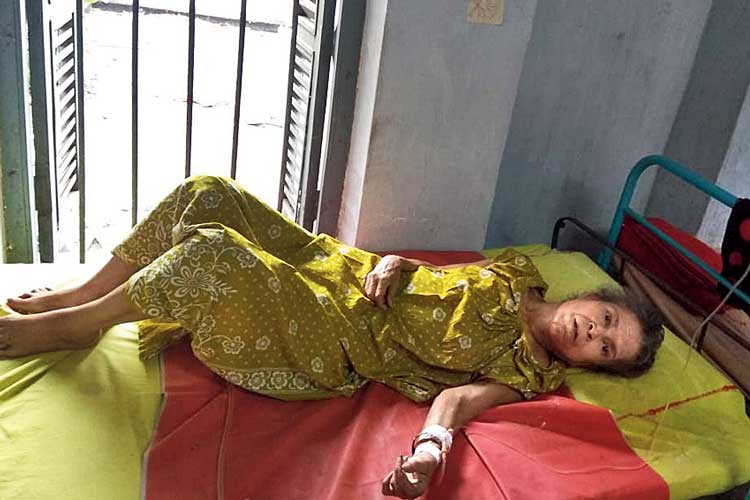 Partha Sarathi Ghosh's old mother going through a hard condition 