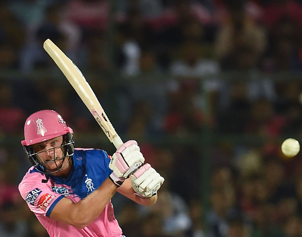 জস বাটলার: আজ রান করার ক্ষেত্রে বাটলারের ব্যাটের দিকে তাকিয়ে থাকবে দল। দ্রুত রান তোলার ক্ষেত্রে বাটলার বড় ভরসা দলের।