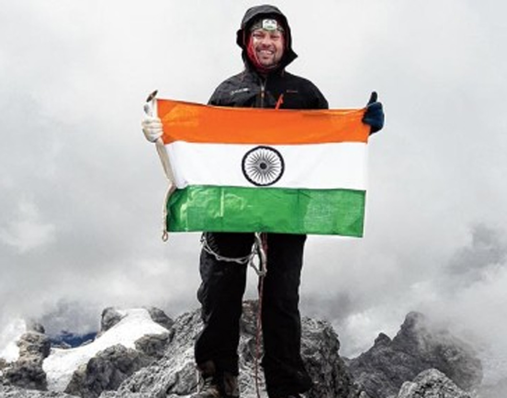 বাঙালি অভিযাত্রী, পর্বতারোহী সত্যরূপ সিদ্ধান্ত আনন্দবাজার ডিজিটালকে বলেন, তিনি ইয়েতিজাতীয় কোনও প্রাণী কখনওই দেখেননি, এ জাতীয় মিথের কথা শুনেছেন যদিও।