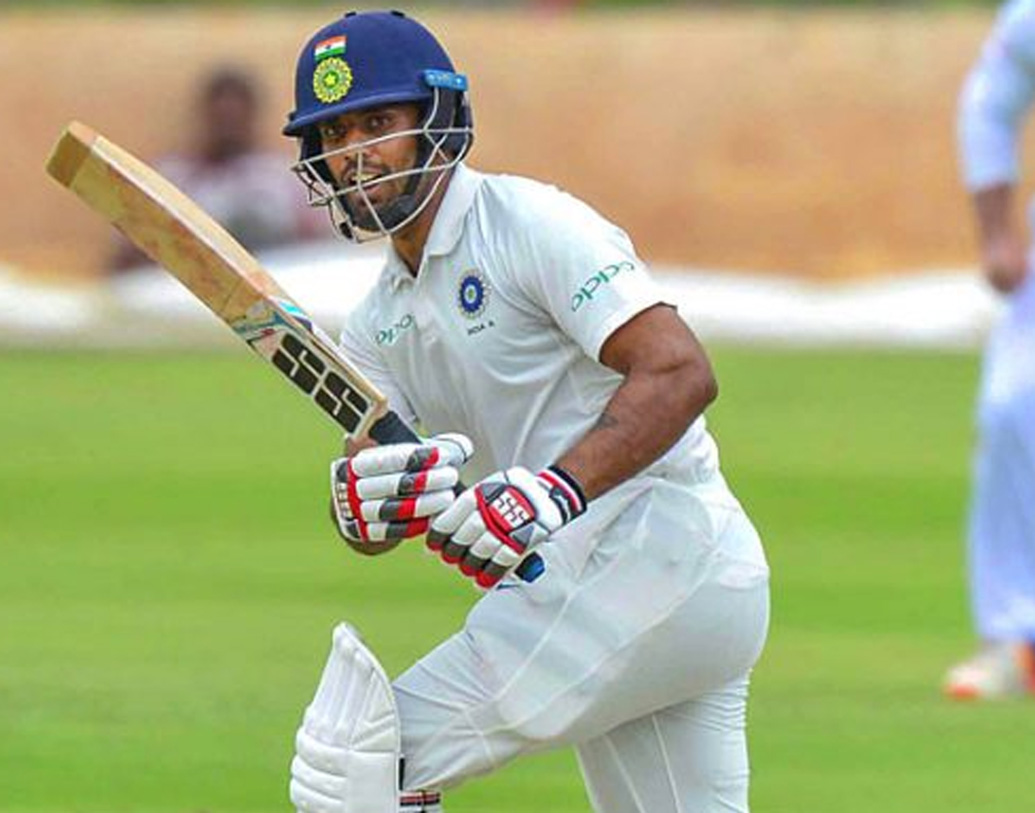 সাতে নামার কথা হনুমা বিহারীর। ভারতের এই তরুণ ব্যাটসম্যান মিডল অর্ডারে দলে দৃঢ়তা আনবেন।