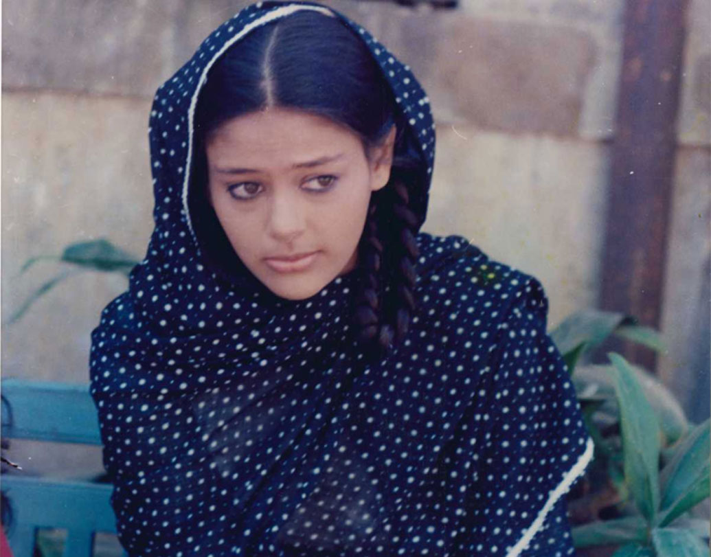 এই নায়িকার নাম ময়ূরী কঙ্গো। এই ছবিটির পরে আরও বেশ কয়েকটি ছবিতে অভিনয় করেন ময়ূরী। টেলিভিশনেও অভিনয় করেন দীর্ঘ দিন। ২০০০ সাল থেকে ২০০৫ সাল, যাঁরা নিয়মিত হিন্দি টেলিভিশন দেখতেন, তাঁদের অনেকেই হয়তো ‘কাহি কিসি রোজ’, ‘কুসুম’ বা ‘কিটি পার্টি’তে ময়ূরীর অভিনয়ের কথা মনে রেখেছেন।