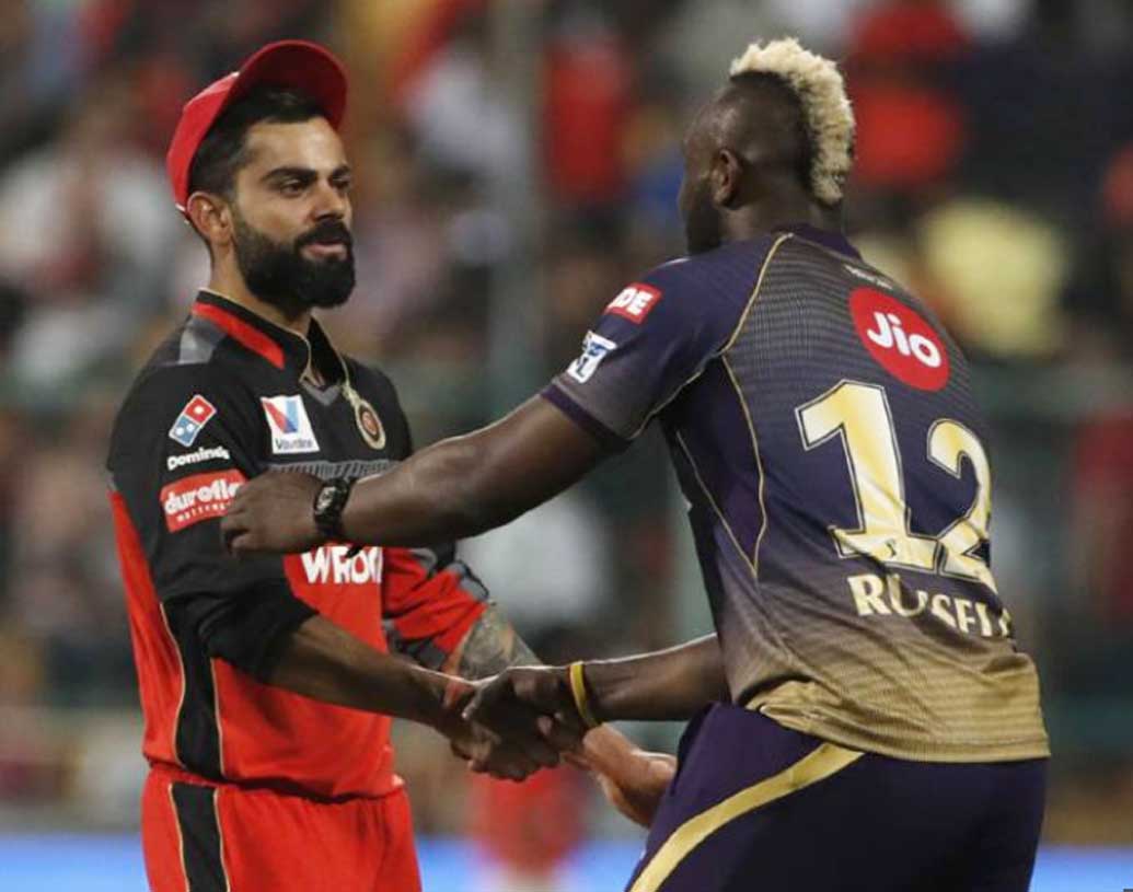 ক্রিজে নামেন আন্দ্রে রাসেল। তিন ওভারের বদলে মাত্র দু’ওভারেই একের পর এক ছক্কা হাকিয়ে রান তুলে নেন রাসেল। প্রথমে সিরাজ, তারপর স্টোইনিস এবং সব শেষে সাউদি। ম্যাচ জিতিয়ে দেন রাসেল।