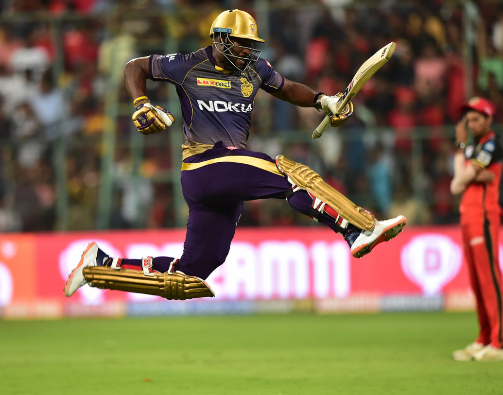 ২০১৫ সালে তিন বার জামাইকার অ্যান্টি ডোপিং কমিশনের তরফে তাঁর বিরুদ্ধে অভিযোগ আনা হয়। একটি প্যানেল তাঁর খেলায় নিষেধাজ্ঞাও জারি করেছিল। নিষেধাজ্ঞা কাটিয়ে এক বছর পর জামাইকার টি২০ লিগে ফিরে আসেন তিনি।