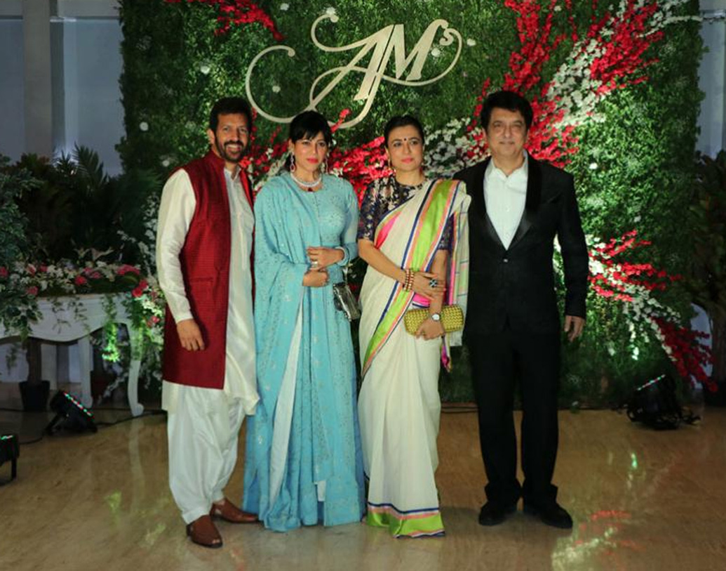 কবীর খান, ওয়ার্ধা খান, মিনি মাথুর, সাজিদ নাদিয়াদওয়ালা উপস্থিত ছিলেন অনুষ্ঠানে। ওয়ার্ধা পরেছিলেন আনারকলি কুর্তা। মিনি মাথুরের পরনে ছিল শাড়ি। ওয়ার্ধার পাথর ও চুনি বসানো হার নজর কেড়েছে স্টাইলিস্টদের।  